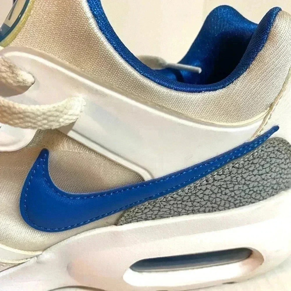 Nike Air max low top athletic sneakers - Picture 7 of 13